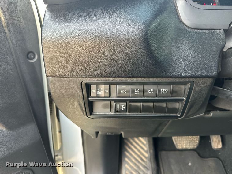 image for item EK0372 2022 Toyota Tundra SR5 CrewMax pickup truck