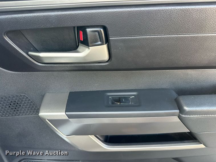 image for item EK0372 2022 Toyota Tundra SR5 CrewMax pickup truck