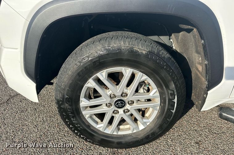 image for item EK0372 2022 Toyota Tundra SR5 CrewMax pickup truck