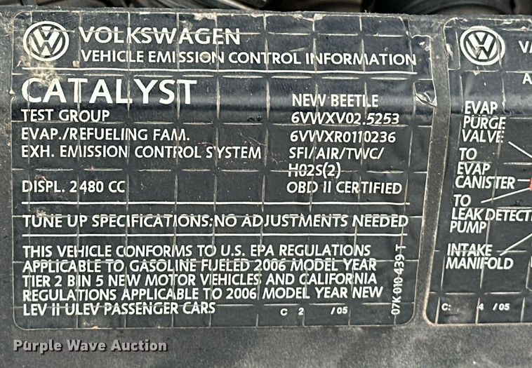 image for item EK0438 2006 Volkswagen New Beetle convertible