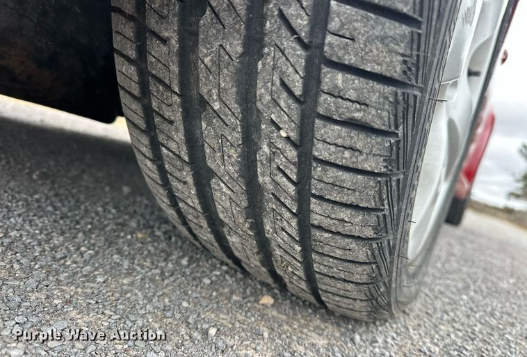 image for item EK0438 2006 Volkswagen New Beetle convertible