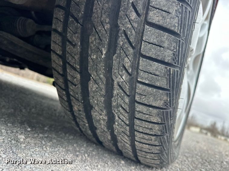 image for item EK0438 2006 Volkswagen New Beetle convertible