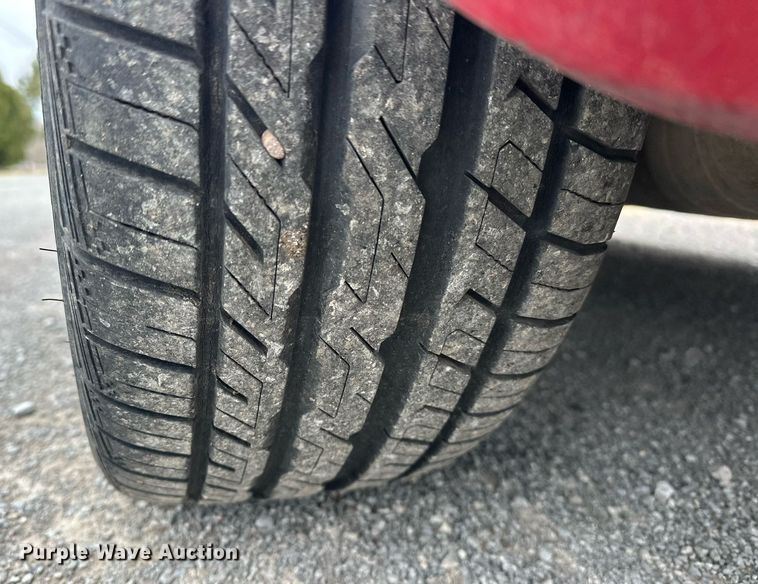 image for item EK0438 2006 Volkswagen New Beetle convertible