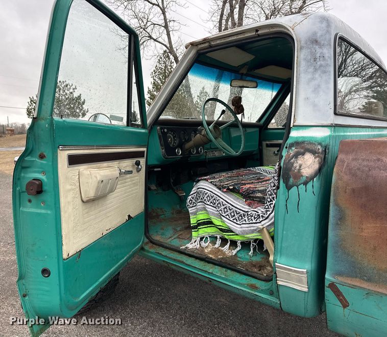 image for item EK0440 1971 Chevrolet Custom 10 pickup truck