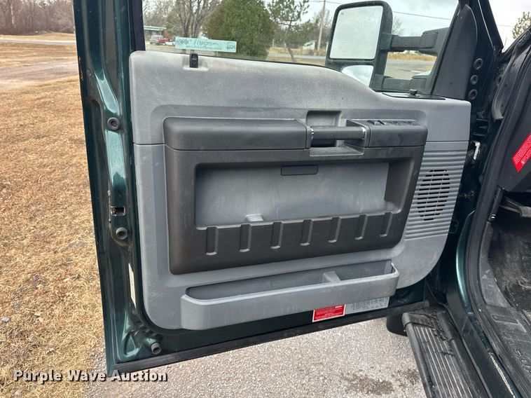 image for item EK0441 2011 Ford F450 Super Duty utility / service truck