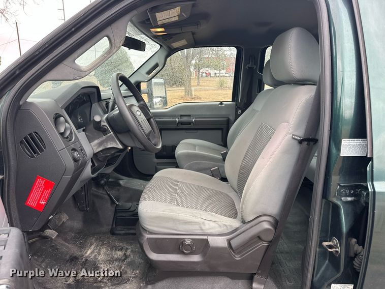 image for item EK0441 2011 Ford F450 Super Duty utility / service truck