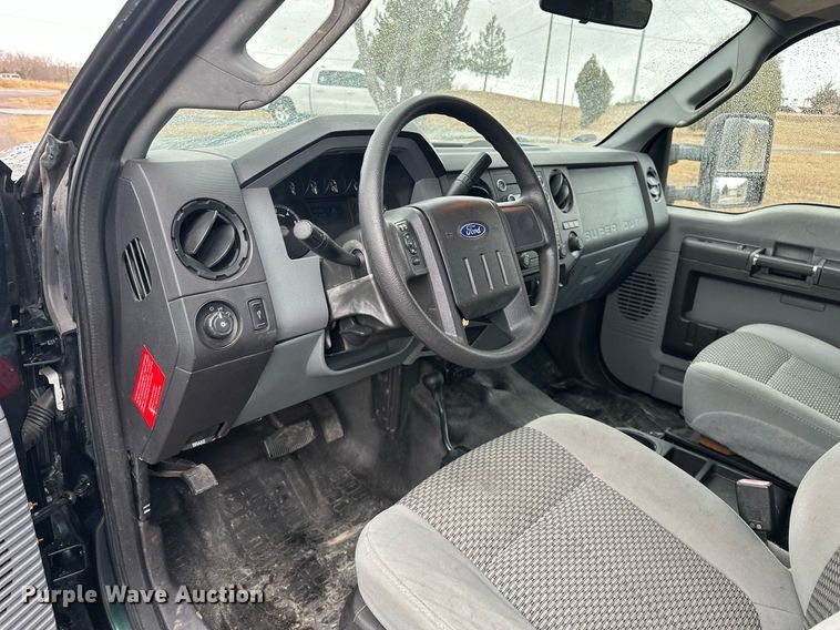 image for item EK0441 2011 Ford F450 Super Duty utility / service truck