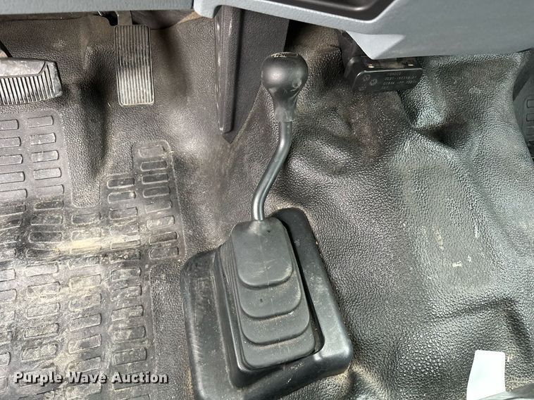 image for item EK0441 2011 Ford F450 Super Duty utility / service truck