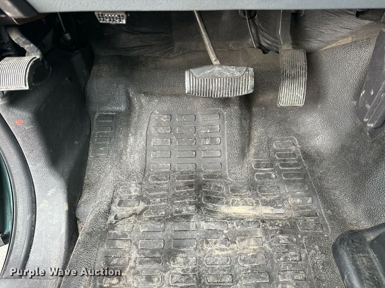 image for item EK0441 2011 Ford F450 Super Duty utility / service truck