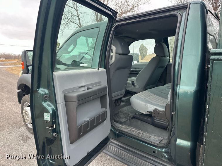 image for item EK0441 2011 Ford F450 Super Duty utility / service truck