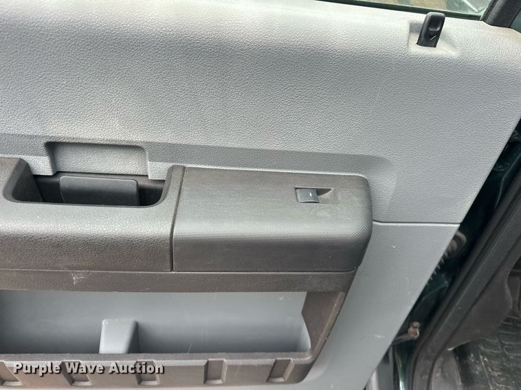 image for item EK0441 2011 Ford F450 Super Duty utility / service truck