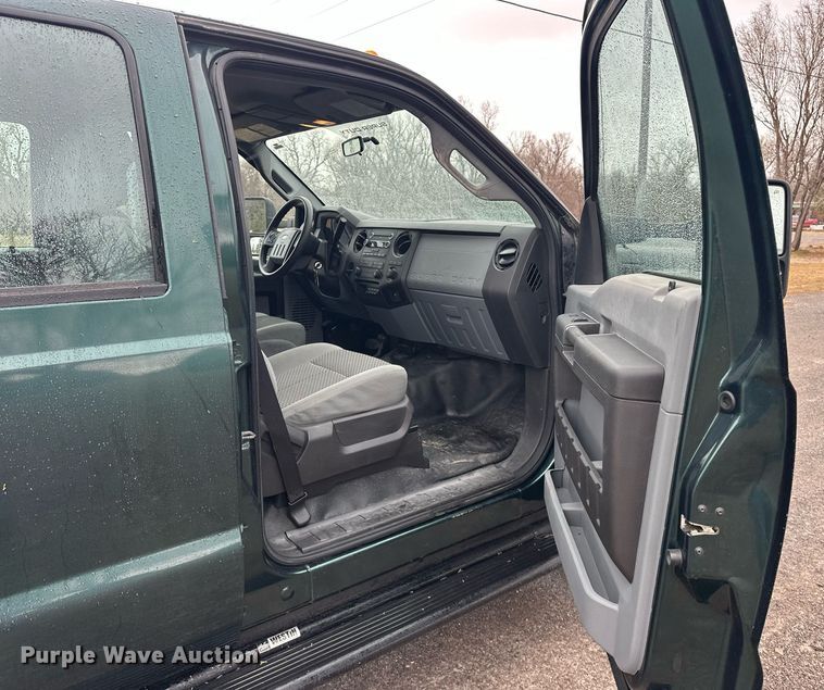 image for item EK0441 2011 Ford F450 Super Duty utility / service truck