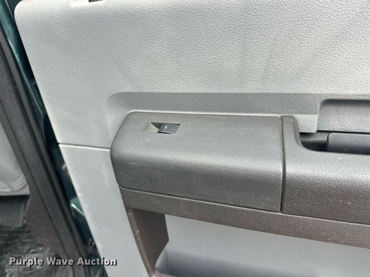 image for item EK0441 2011 Ford F450 Super Duty utility / service truck