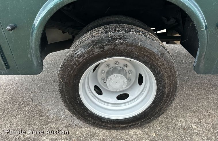 image for item EK0441 2011 Ford F450 Super Duty utility / service truck