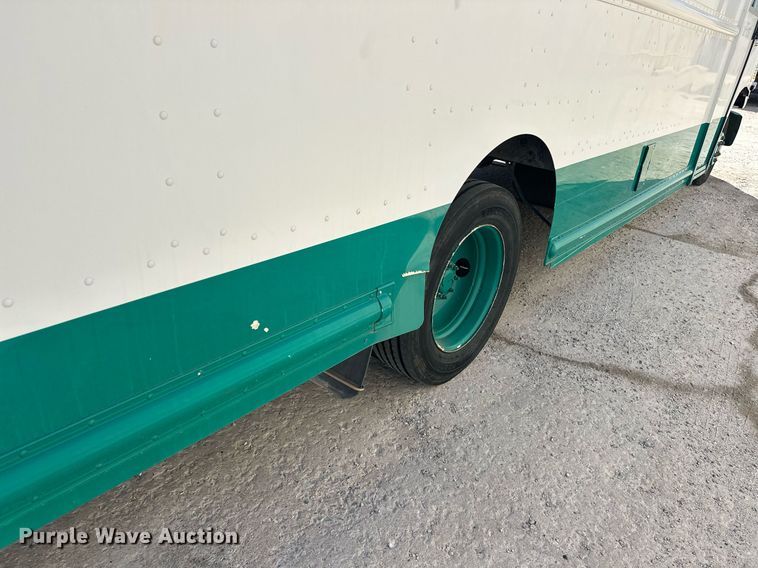 image for item EK0461 2016 Freightliner MT45 delivery truck