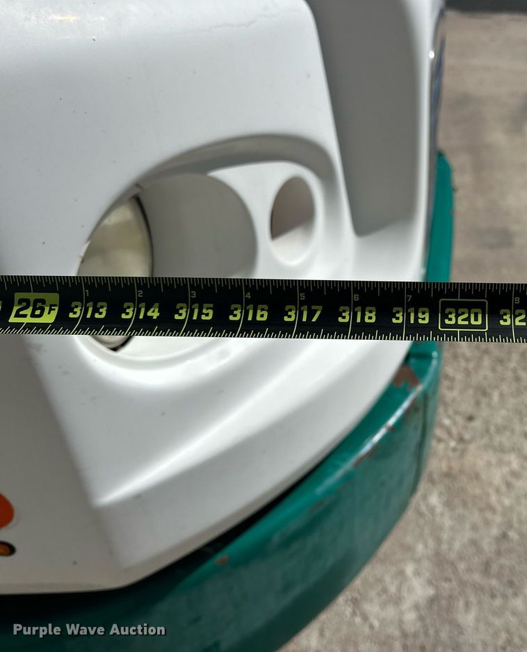 image for item EK0461 2016 Freightliner MT45 delivery truck