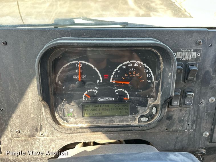 image for item EK0461 2016 Freightliner MT45 delivery truck