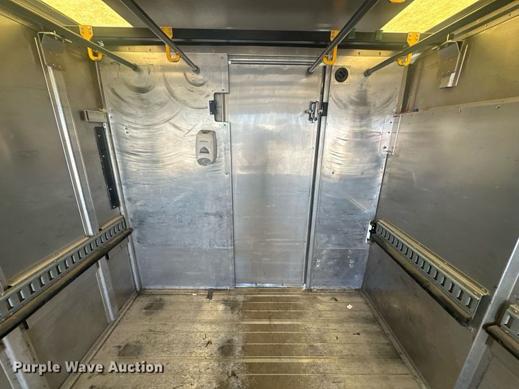 image for item EK0461 2016 Freightliner MT45 delivery truck