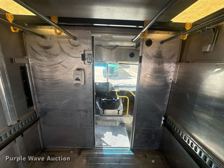 image for item EK0461 2016 Freightliner MT45 delivery truck