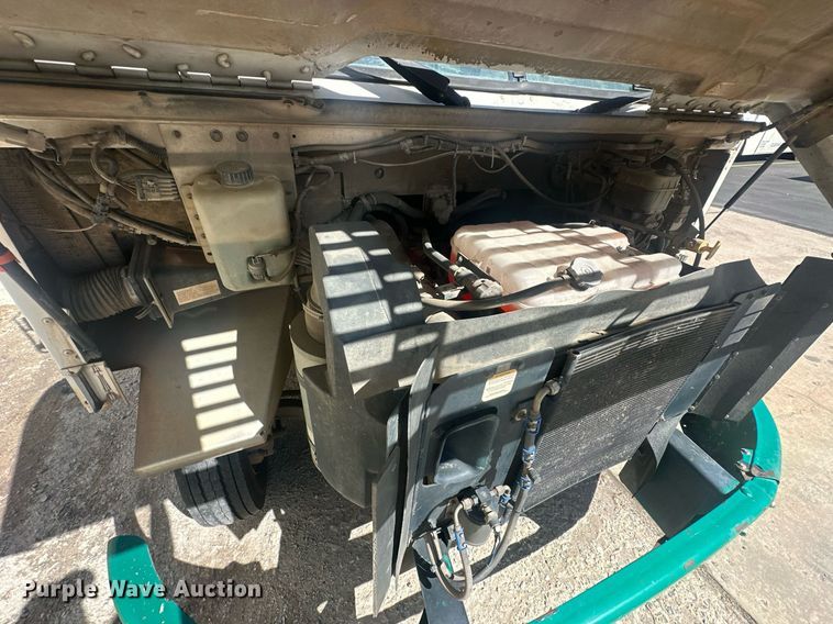 image for item EK0461 2016 Freightliner MT45 delivery truck