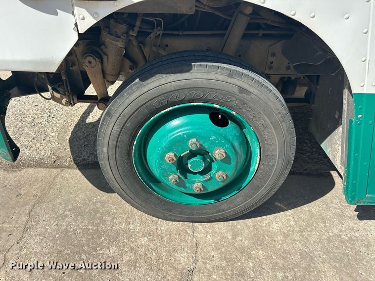 image for item EK0461 2016 Freightliner MT45 delivery truck