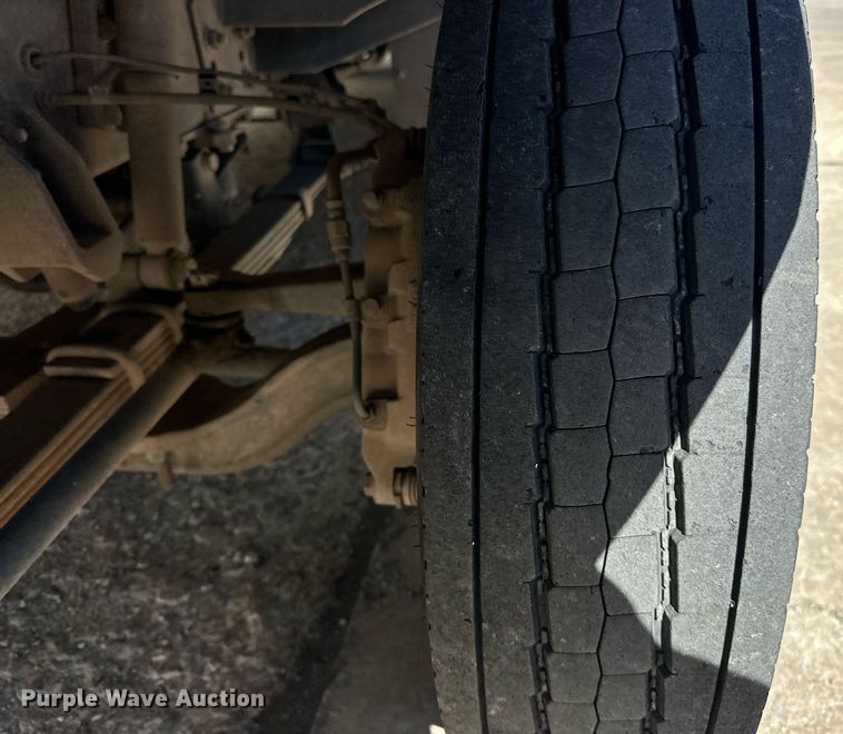 image for item EK0461 2016 Freightliner MT45 delivery truck