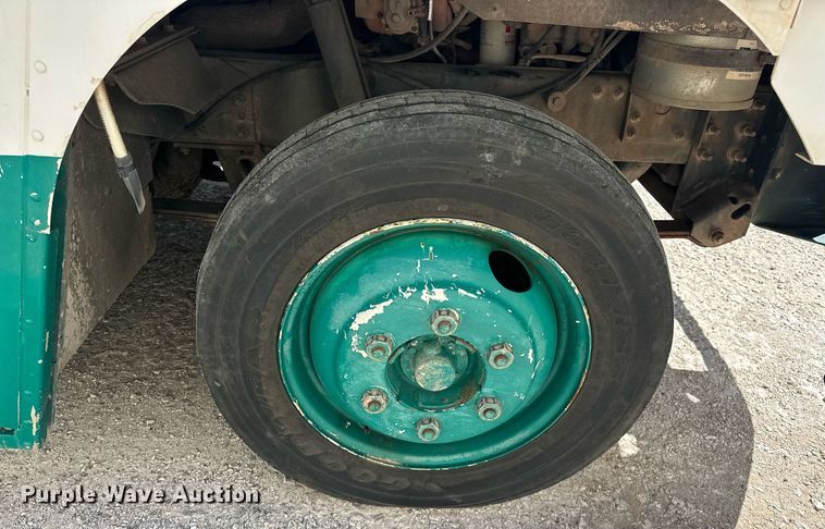 image for item EK0461 2016 Freightliner MT45 delivery truck