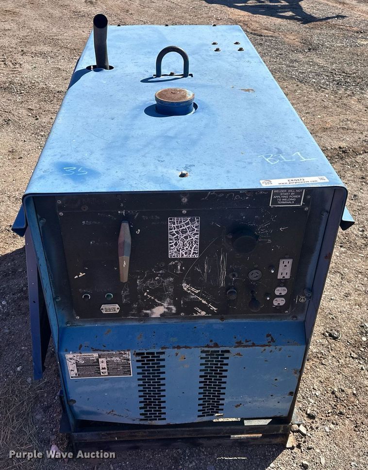 image for item EK0472 Miller Big Blue 400D welder/generator