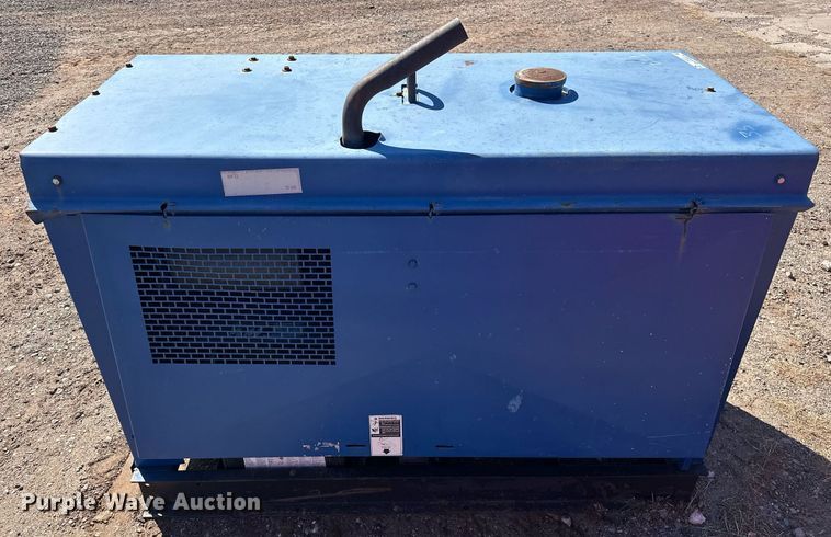 image for item EK0472 Miller Big Blue 400D welder/generator