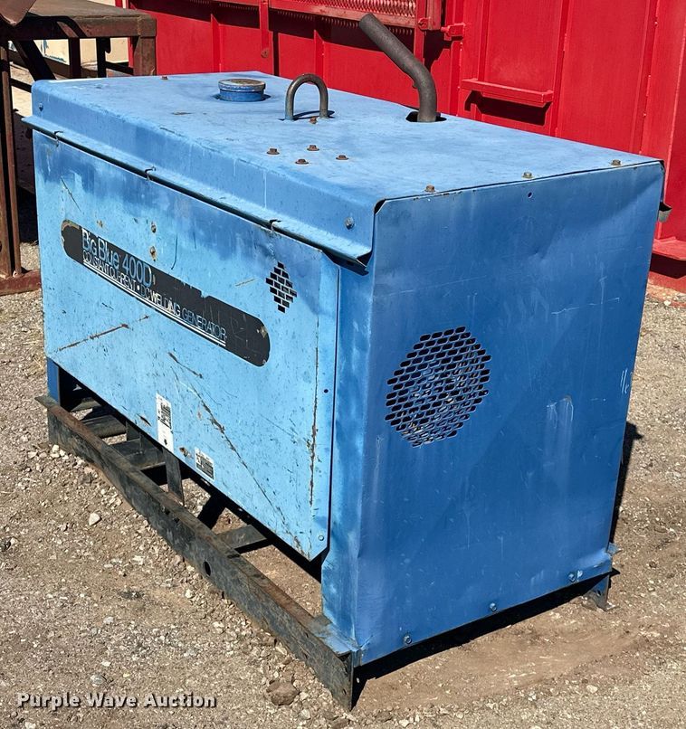 image for item EK0472 Miller Big Blue 400D welder/generator