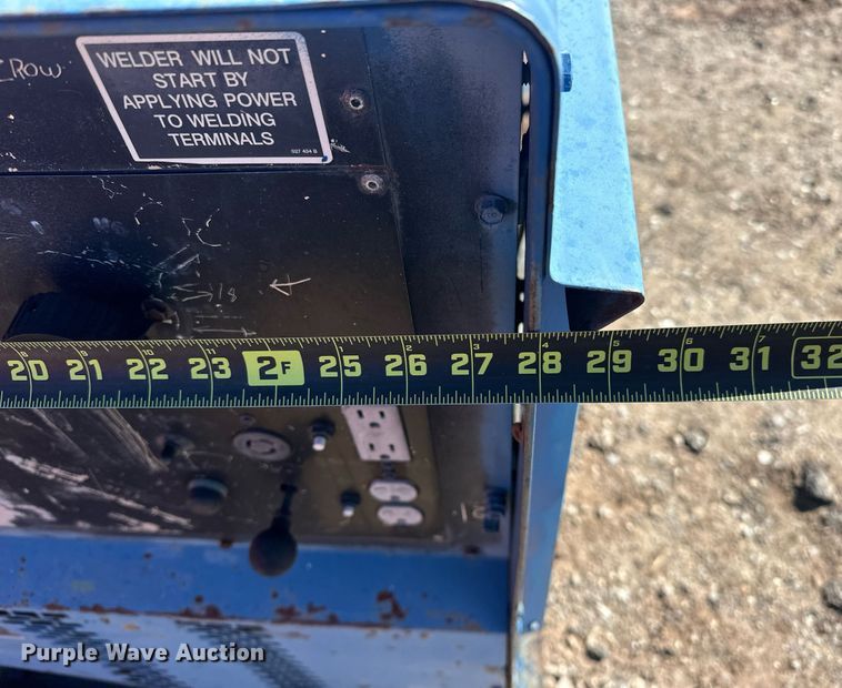 image for item EK0472 Miller Big Blue 400D welder/generator