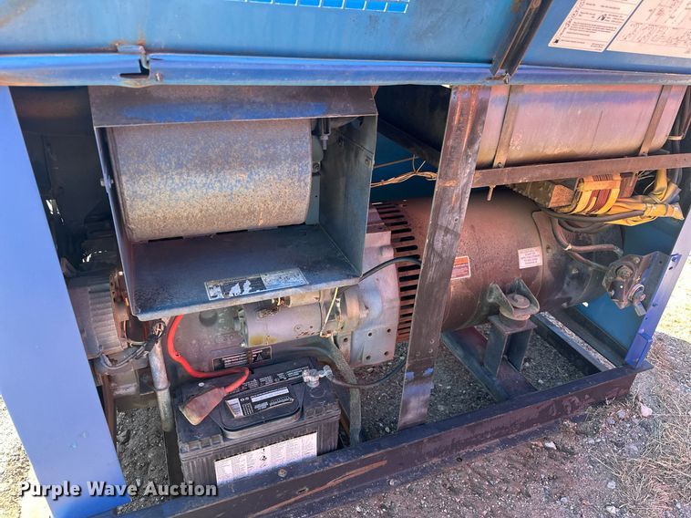 image for item EK0472 Miller Big Blue 400D welder/generator