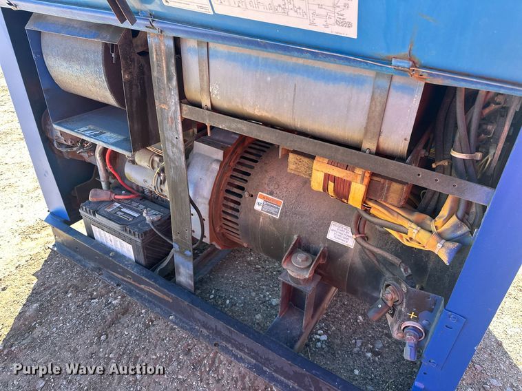 image for item EK0472 Miller Big Blue 400D welder/generator