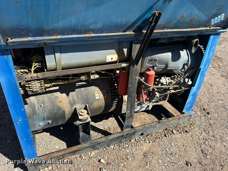 image for item EK0472 Miller Big Blue 400D welder/generator