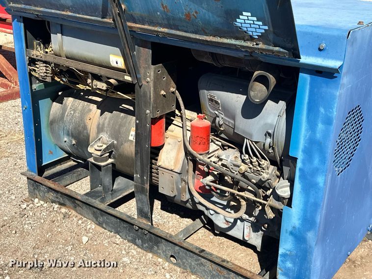 image for item EK0472 Miller Big Blue 400D welder/generator