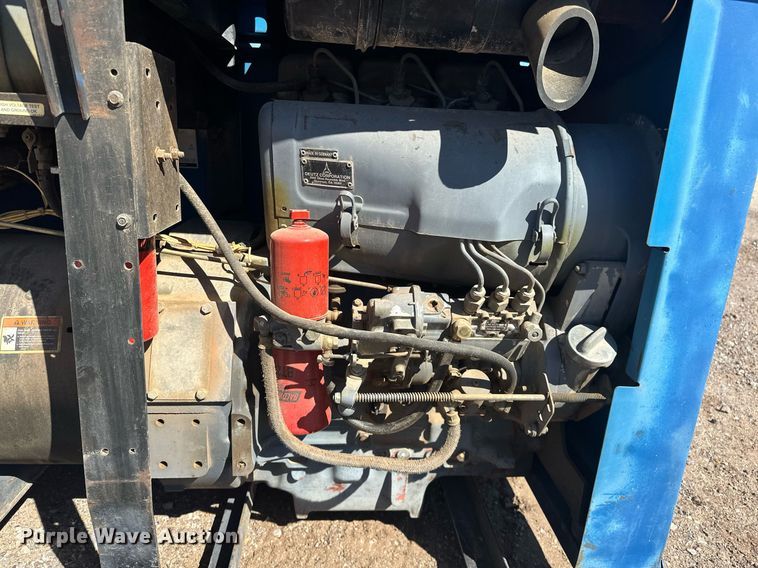 image for item EK0472 Miller Big Blue 400D welder/generator