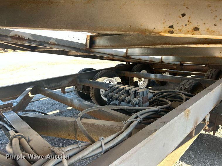 image for item EK0476 2008 A.M. Haire  RCCTT9623SS roll-off tilt deck container trailer