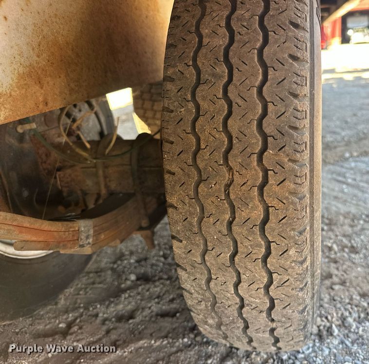 image for item EK0476 2008 A.M. Haire  RCCTT9623SS roll-off tilt deck container trailer