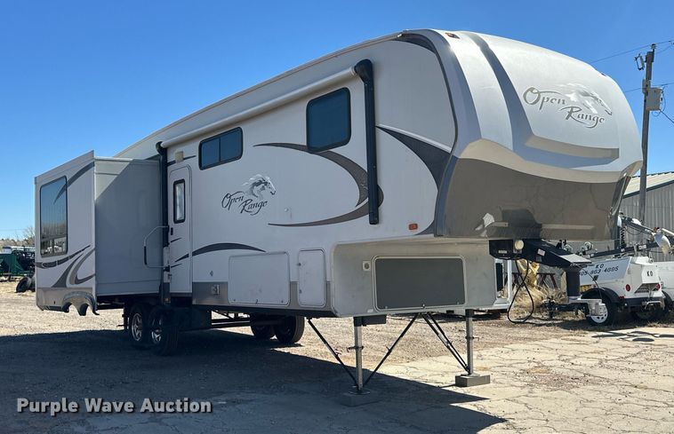 image for item EK0477 2010 Open Range 345RLS camper