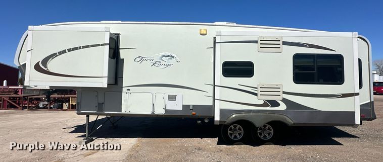 image for item EK0477 2010 Open Range 345RLS camper