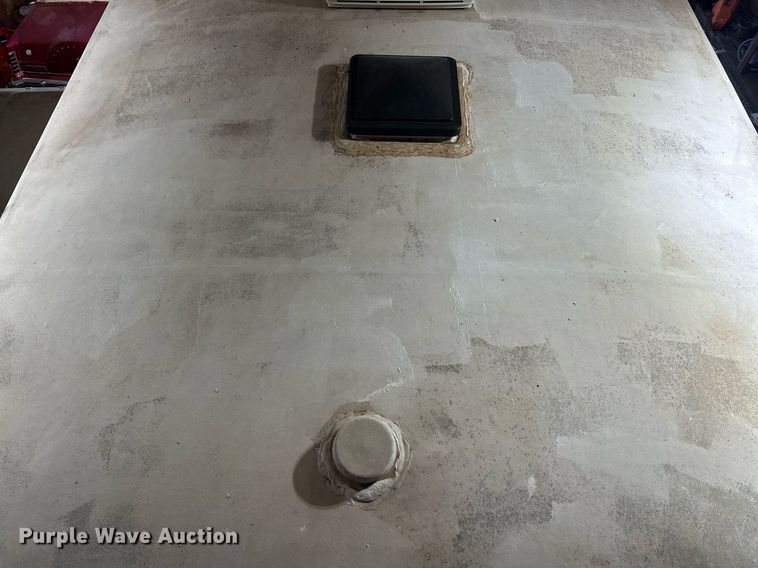 image for item EK0477 2010 Open Range 345RLS camper