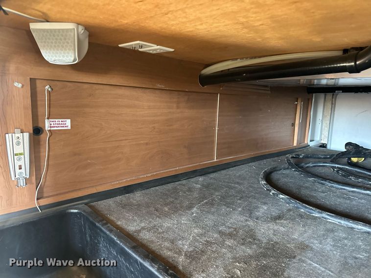 image for item EK0477 2010 Open Range 345RLS camper