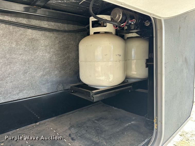 image for item EK0477 2010 Open Range 345RLS camper