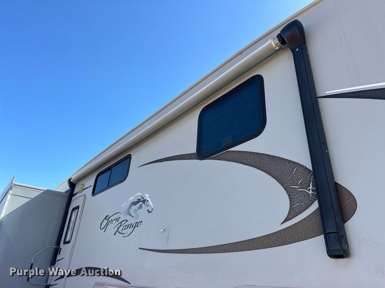 image for item EK0477 2010 Open Range 345RLS camper