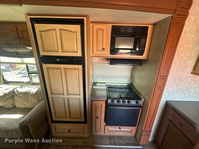 image for item EK0477 2010 Open Range 345RLS camper