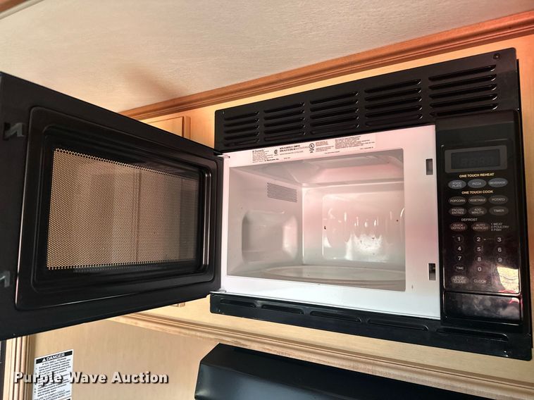 image for item EK0477 2010 Open Range 345RLS camper