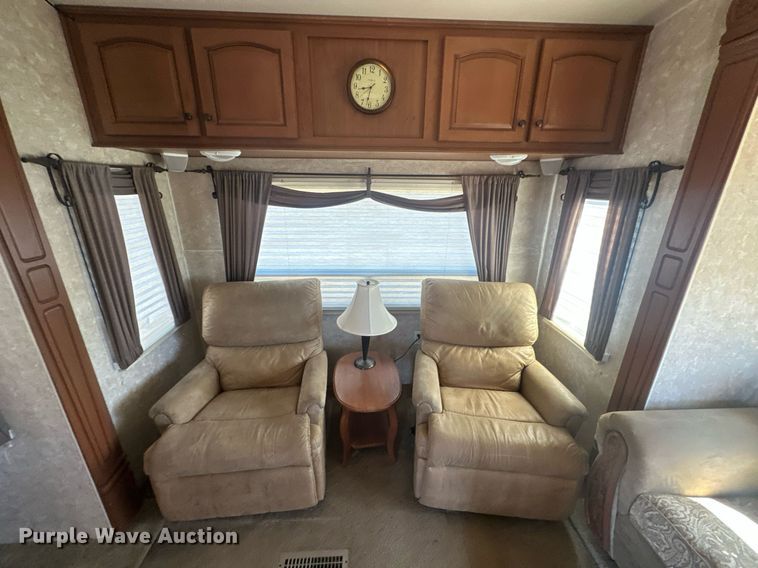 image for item EK0477 2010 Open Range 345RLS camper