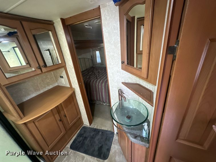 image for item EK0477 2010 Open Range 345RLS camper