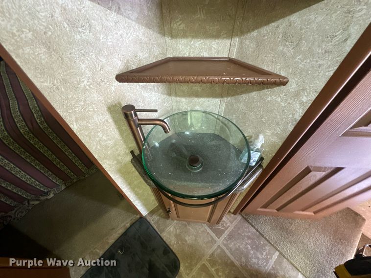 image for item EK0477 2010 Open Range 345RLS camper