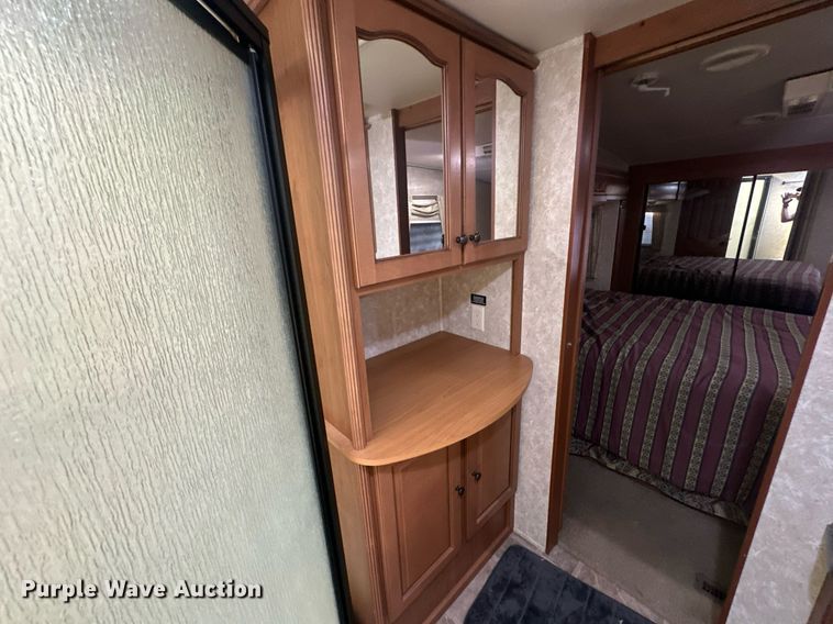 image for item EK0477 2010 Open Range 345RLS camper